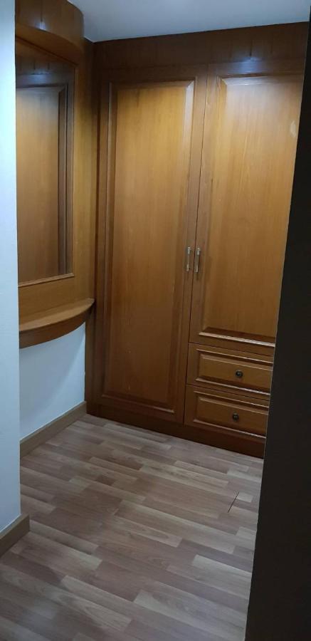 Jolly Guesthouse & Restaurant Паттая Екстер'єр фото